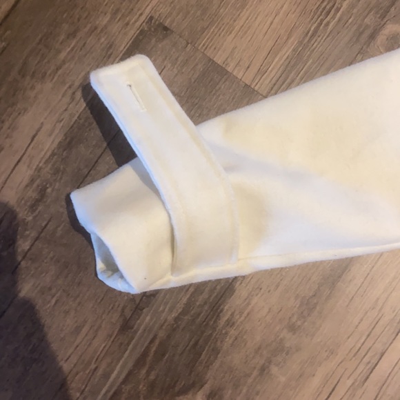 Cream winter coat - Picture 3 of 10